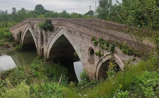 چشماندازهای رویای در رودسر، از ساحلهای زیبا تا تپههای سرسبز چشماندازهای رویای در رودسر، از ساحلهای زیبا تا تپههای سرسبز