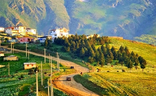 چشماندازهای رویای در رودسر، از ساحلهای زیبا تا تپههای سرسبز چشماندازهای رویای در رودسر، از ساحلهای زیبا تا تپههای سرسبز