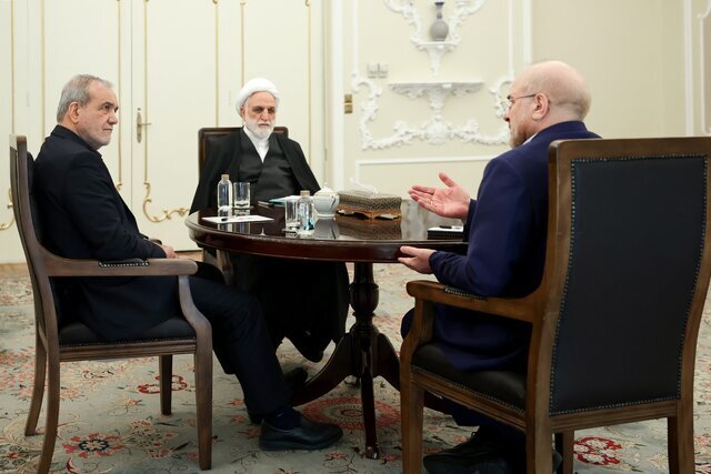 جلسه سران قوا برگزار شد+ عکس