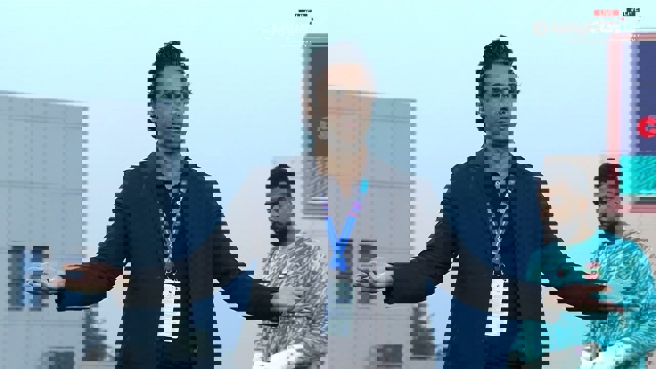 2143004