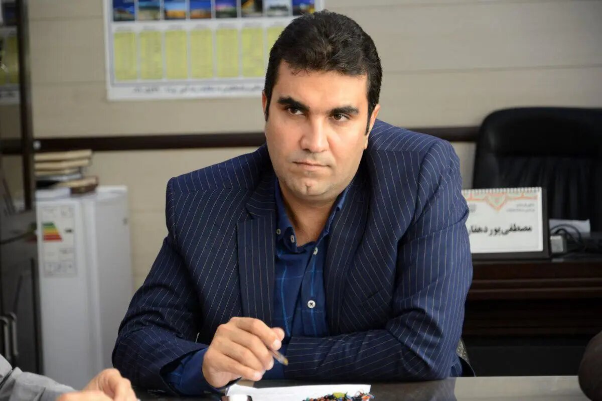 افزایش ۶ ماهه عمر شوراها استخوان لای زخم است؛ قانون جدید انتخاب شهرداران را سیاسی می‌کند/ مجلس جامعه شورایی را نادیده می‌گیرد 