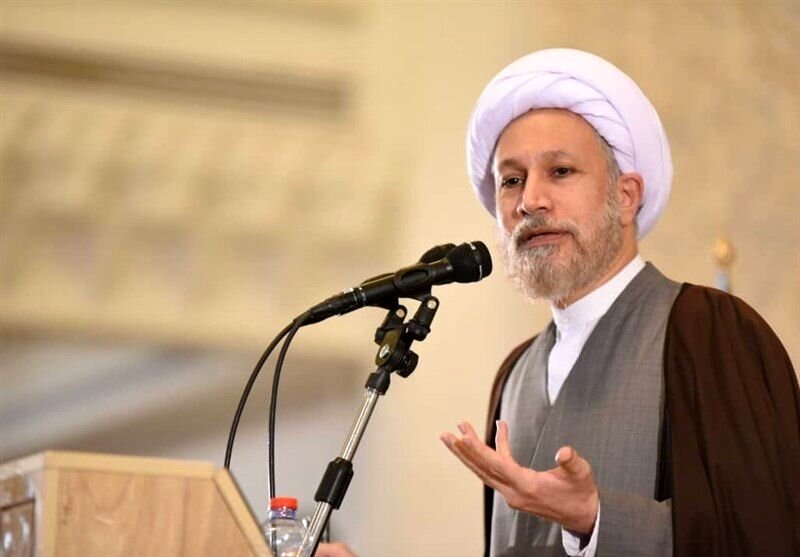 طعنه معنادار یک امام جمعه به ظریف/ درخواست ویژه امام جمعه تبریز از دولت پزشکیان/ آیت الله نورمفیدی پشت رئیس جمهور ایستاد