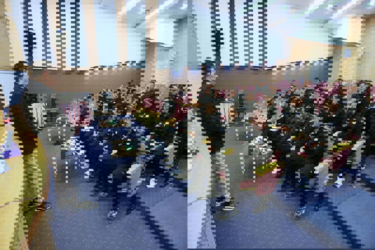 2151370
