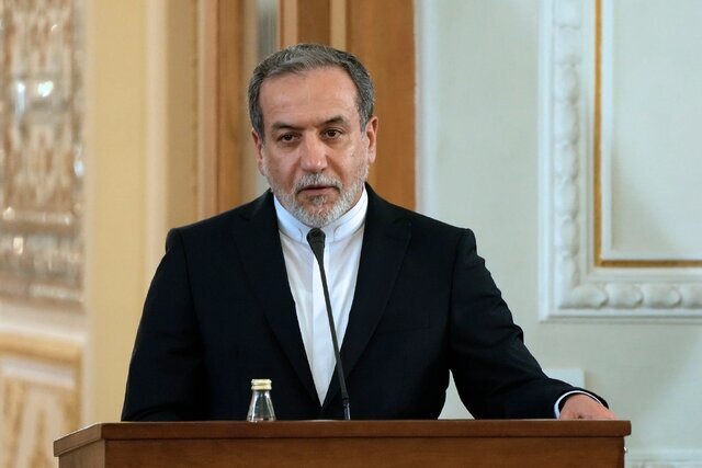 آقای عراقچی! تمسخر ترامپ، چه نفعی برای ما دارد؟/ برای مواجهه با ترامپ از علم روانشناسی کمک بگیرید، او خودشیفته است