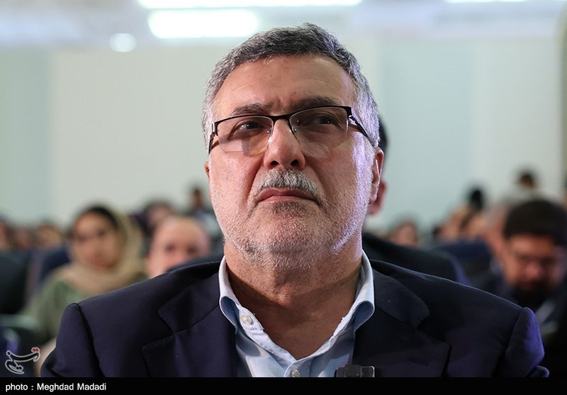 وزیر بهداشت عضو پیوسته فرهنگستان علوم پزشکی شد