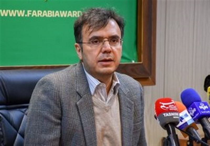 پژوهش‌های علمی درباره انقلاب از تحریف تاریخ جلوگیری می‌کند