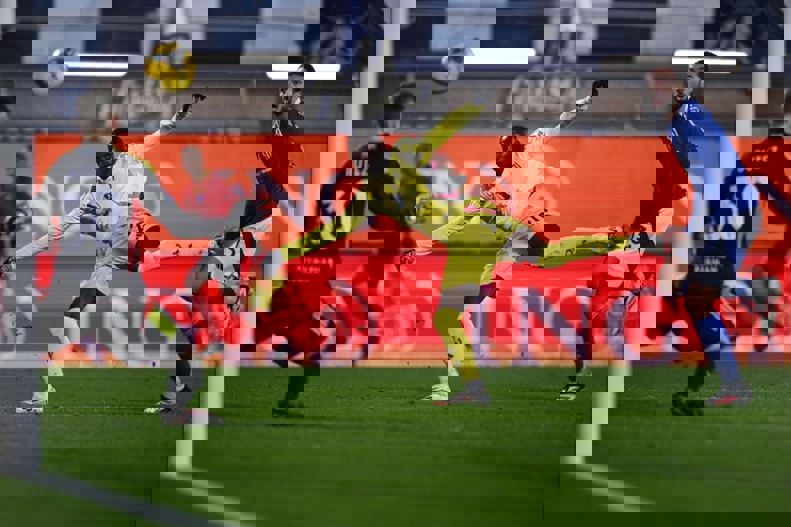 2145735