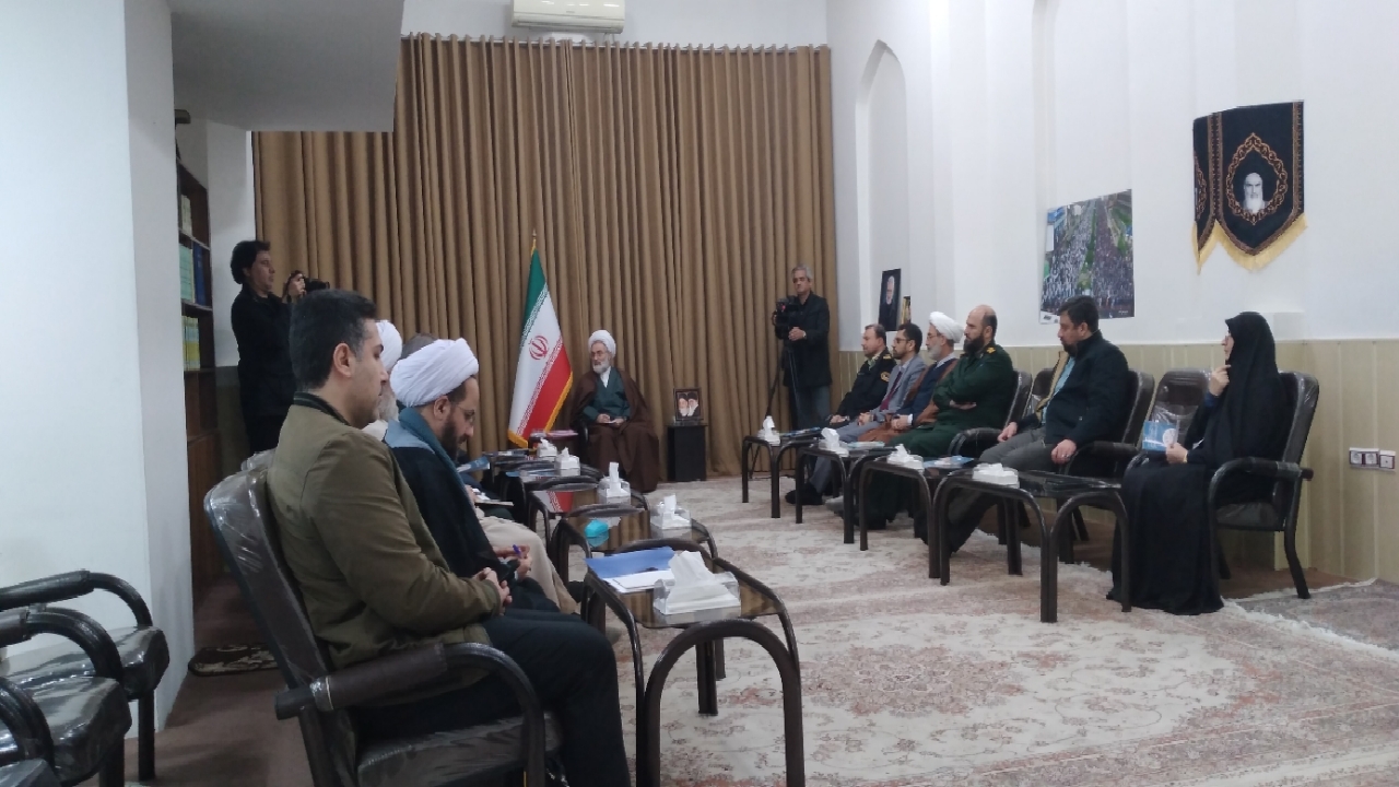 لزوم برخورد جدی با روزه خواری در انظار عمومی