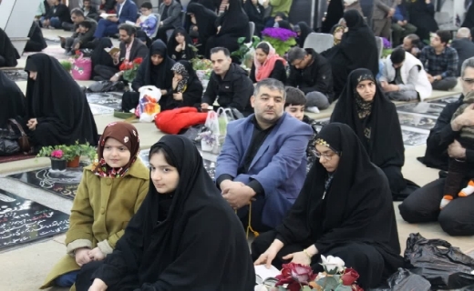 مراسم معنوی تحویل سال نو در گلزار شهدای گیلان+عکس