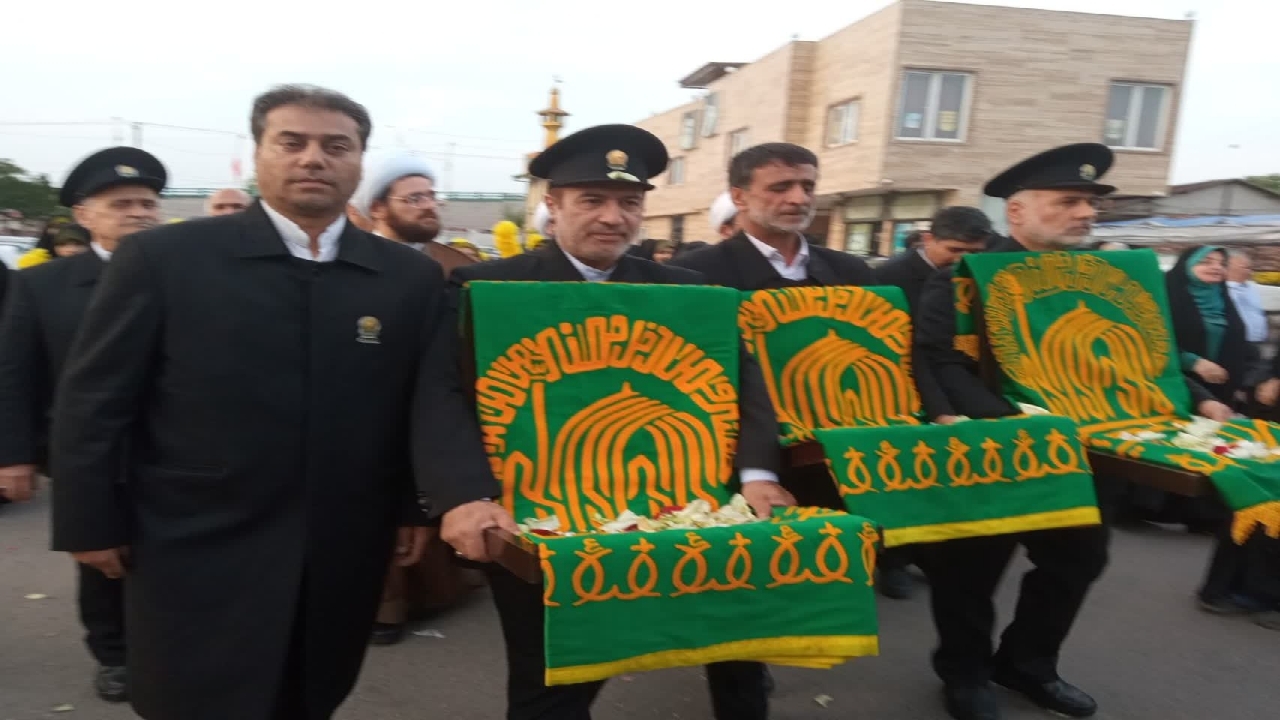 استقبال ویژه از کاروان خادمین رضوی/ هر گیلانی با یک شاخه گل