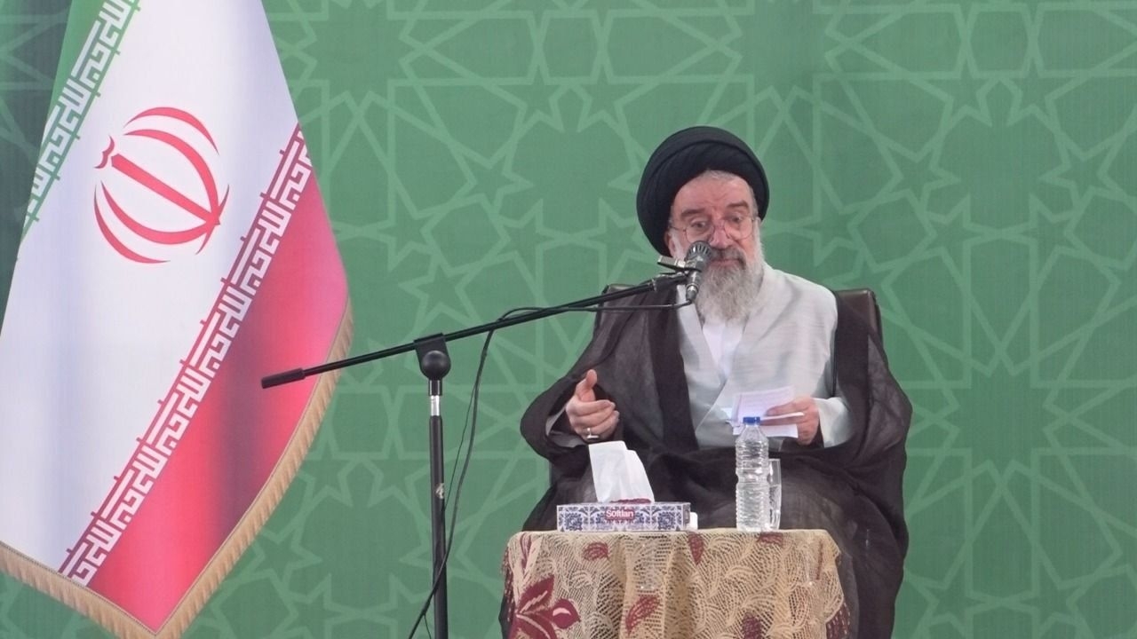 شهید جمهور نماد امید و خدمت صادقانه