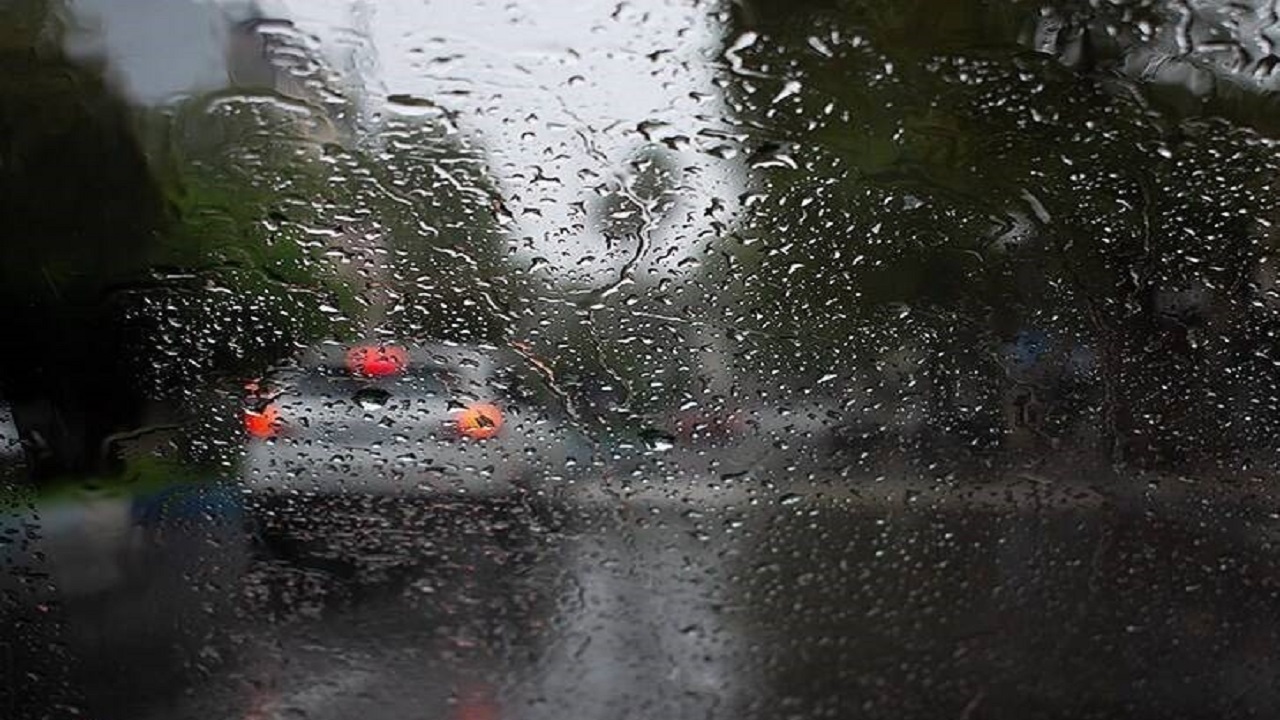 بارش رگباری باران در گیلان/ ثبت بیشترین بارش در فومن