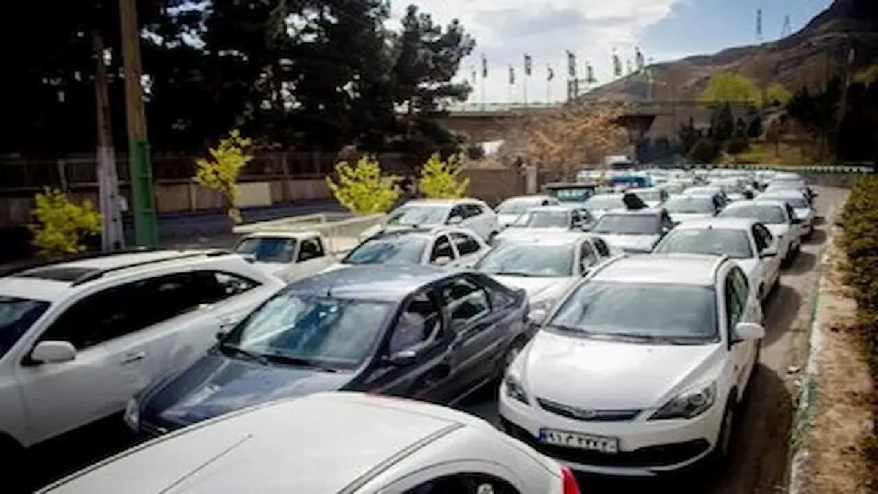 ترافیک در محور قزوین به رشت سنگین است