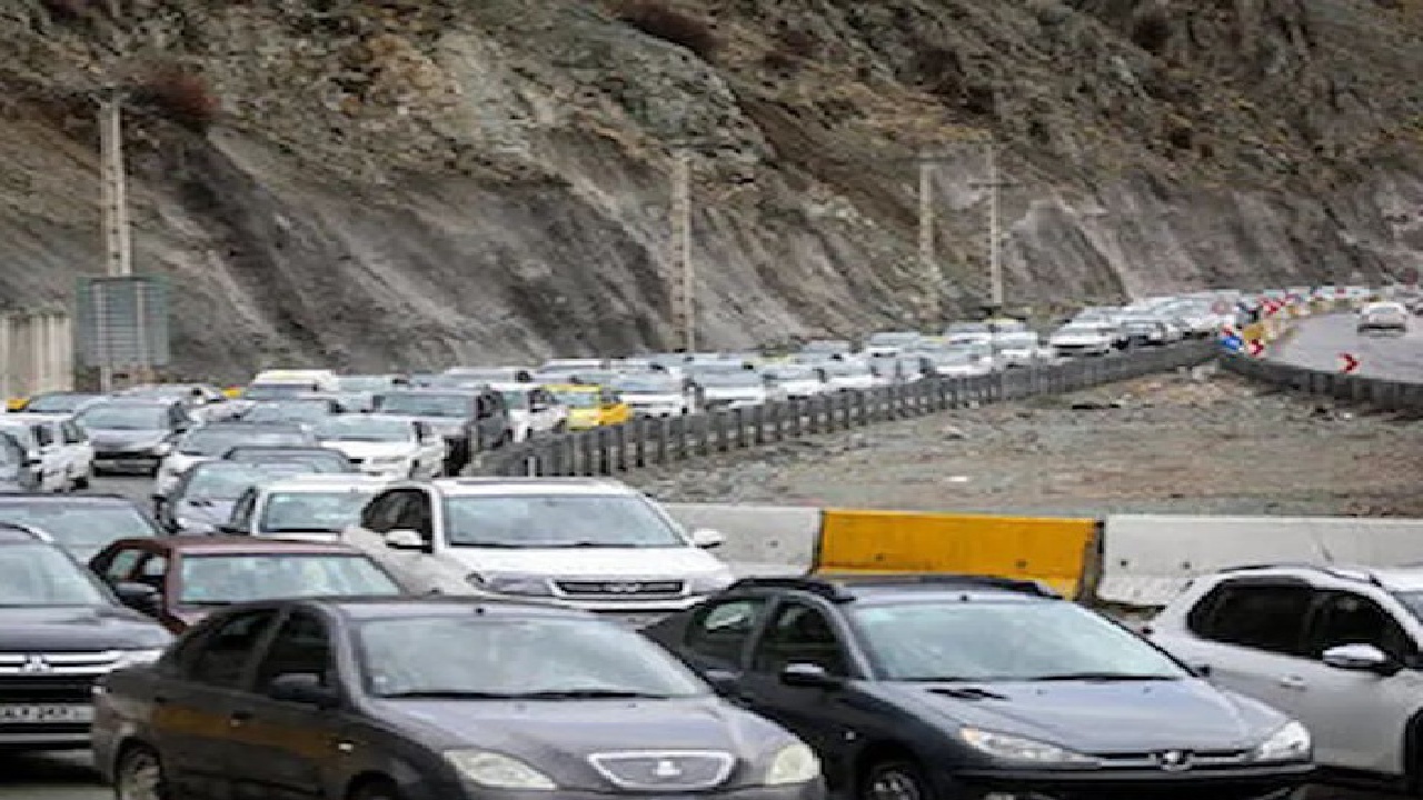 ترافیک در محور رشت به قزوین سنگین است