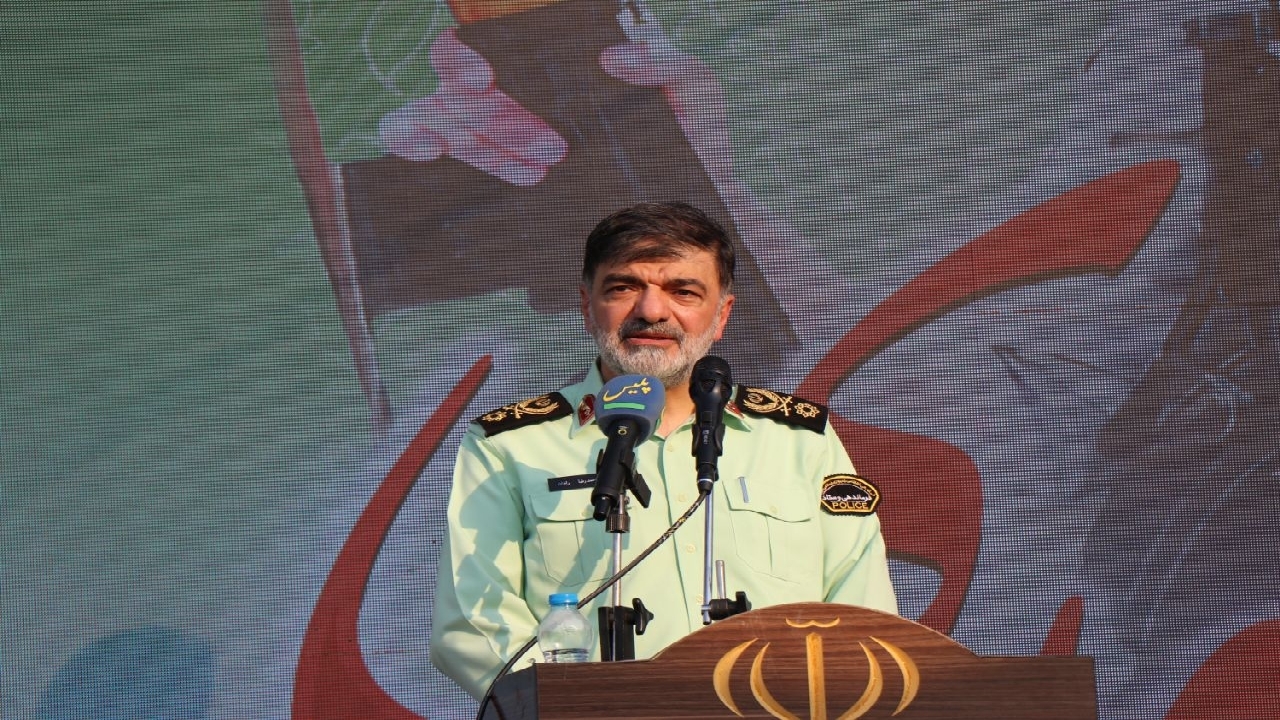 وصیت نامه های شهدا مطالعه شود