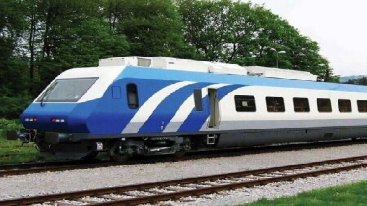 آغاز به کار نخستین قطار گردشگری استان گیلان آغاز به کار نخستین قطار گردشگری استان گیلان