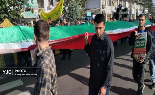 حضور پرشور مردم رشت در راهپیمایی ۱۳ آبان