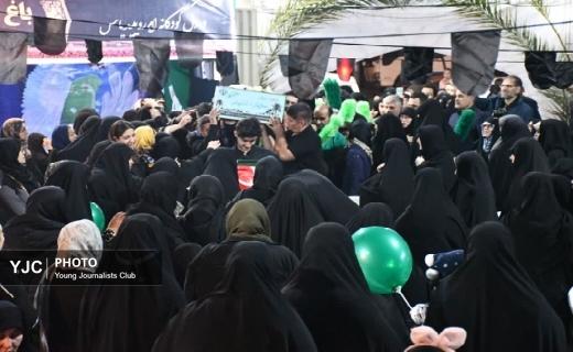 خیمۀ‌ مادریِ‌ در رشت + تصاویر