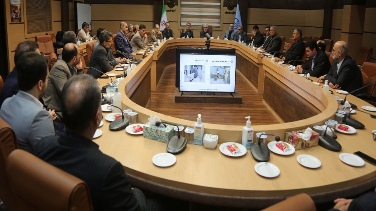 تأمین دارو و تجهیزات پزشکی نیازمند مدیریت استراتژیک است