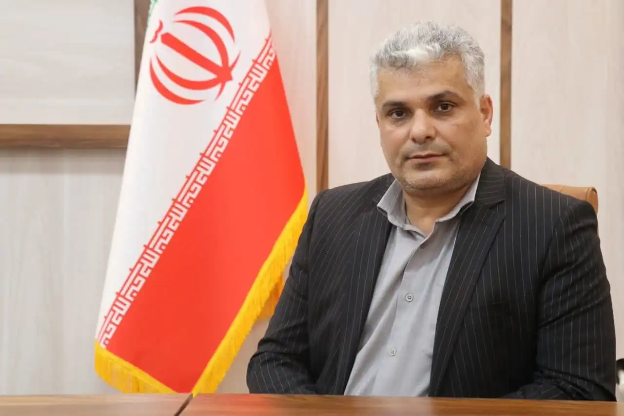 بخشدار سنگر: عملیات تبدیل ۶۰ کیلومتر شبکه برق به کابل خودنگهدار آغاز شد