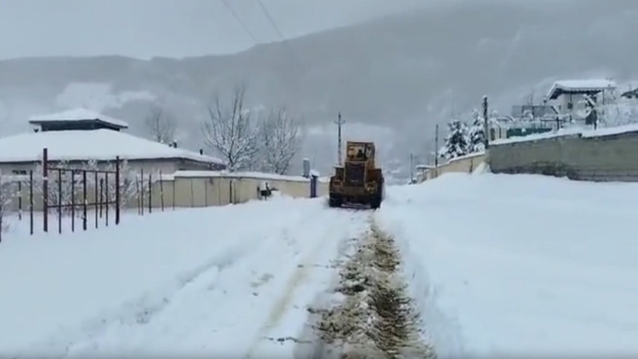 بیشترین بارش برف گیلان در اشکورات رودسر+ فیلم بیشترین بارش برف گیلان در اشکورات رودسر+ فیلم