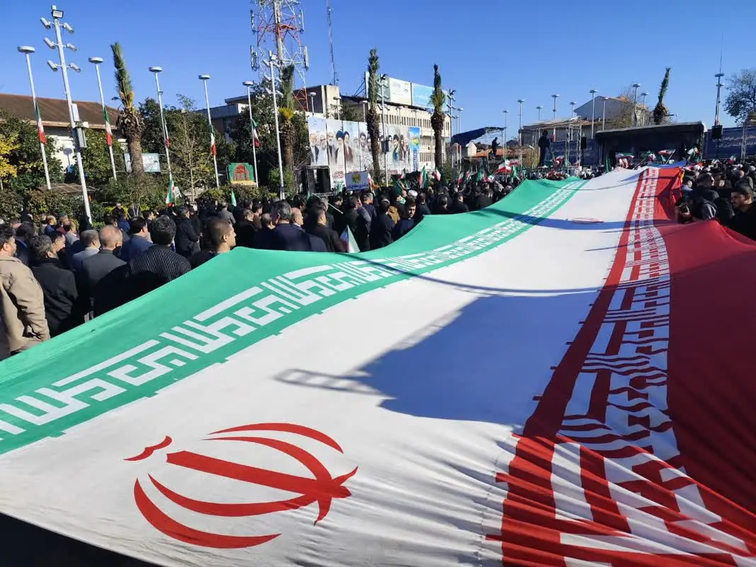 پایبندی به ولایت و مقابله با فتنه‌گران به نمایش گذاشته شد