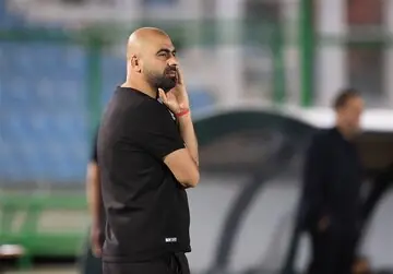 مازیار زارع سرمربی ملوان از کریم باقری دفاع کرد | تماشاگرانمان امروز سنگ تمام گذاشتند