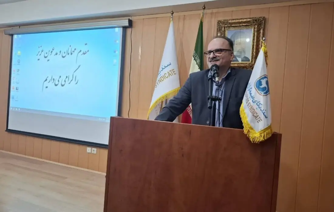 علیرضا نوروزی، مدیرکل امور اقتصادی و دارایی گیلان، امروز در همایش صنعت بیمه استان اعلام کرد که حق بیمه تولیدی گیلان در سال جاری به ۱۷ هزار میلیارد تومان خواهد رسید و خواستار تخصیص بخشی از منابع بیمه به پروژههای پیشگیرانه در حوزههای ترافیک و بهداشت شد. علیرضا نوروزی، مدیرکل امور اقتصادی و دارایی گیلان، امروز در همایش صنعت بیمه استان اعلام کرد که حق بیمه تولیدی گیلان در سال جاری به ۱۷ هزار میلیارد تومان خواهد رسید و خواستار تخصیص بخشی از منابع بیمه به پروژههای پیشگیرانه در حوزههای ترافیک و بهداشت شد.