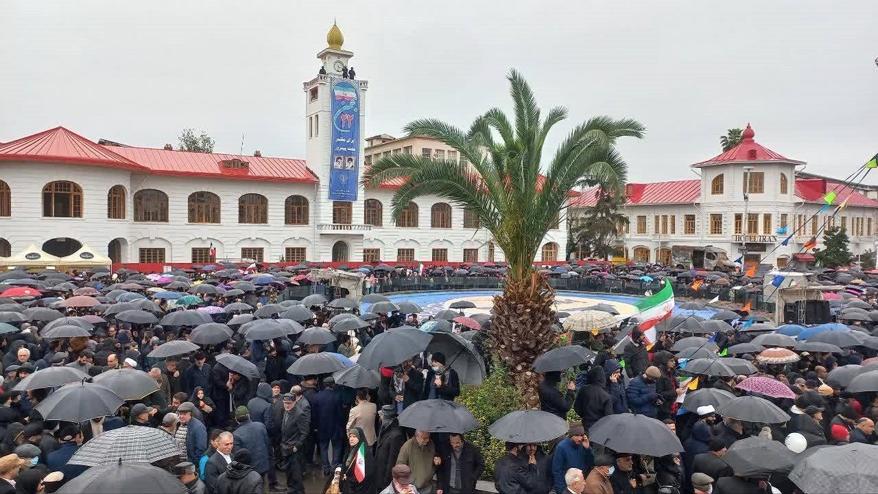 تصاویری ماندگار از حضور امروز گیلانیان در راهپیمایی ۲۲ بهمن