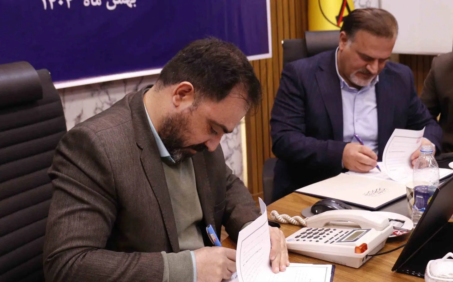 شرکت برق منطقه‌ای گیلان با همکاری خانه مطبوعات گیلان جشنواره روایت روشن را برگزار می‌کند