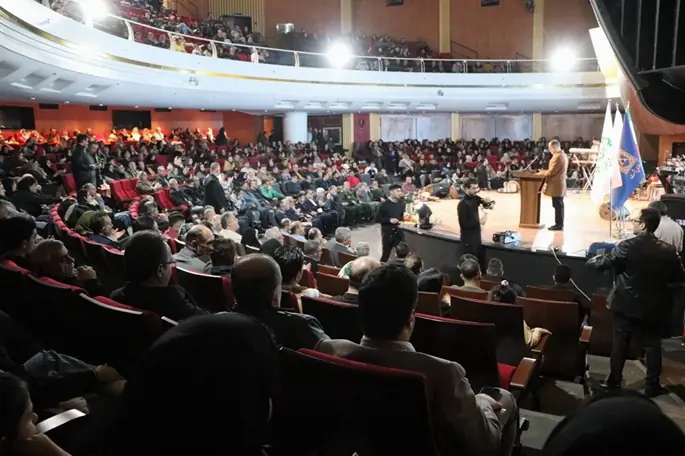 مراسم تجلیل از ناوگان حمل‌ونقل عمومی درون‌شهری رشت برگزار شد