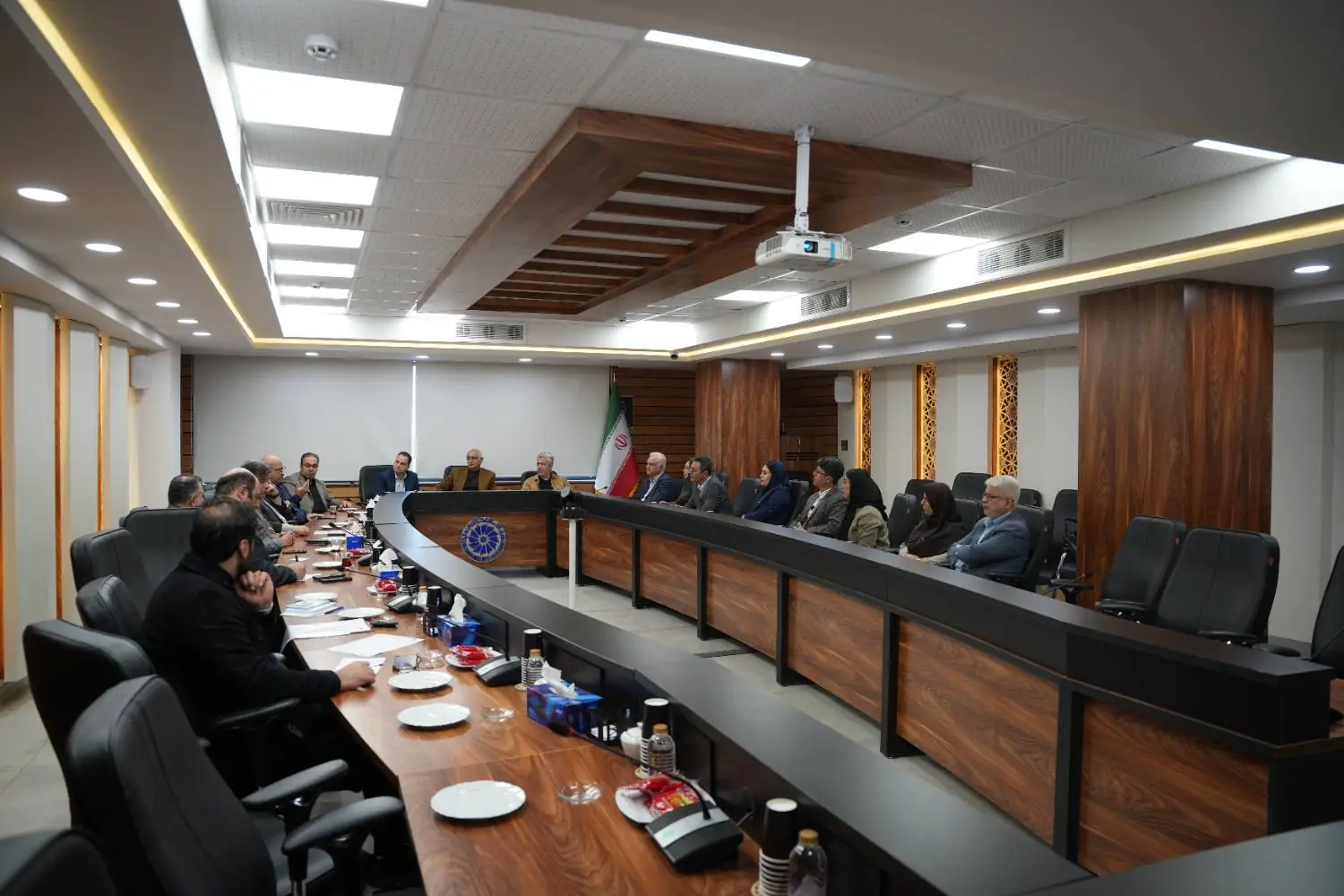 بررسی موانع و برنامه‌های نوین گردشگری در گیلان