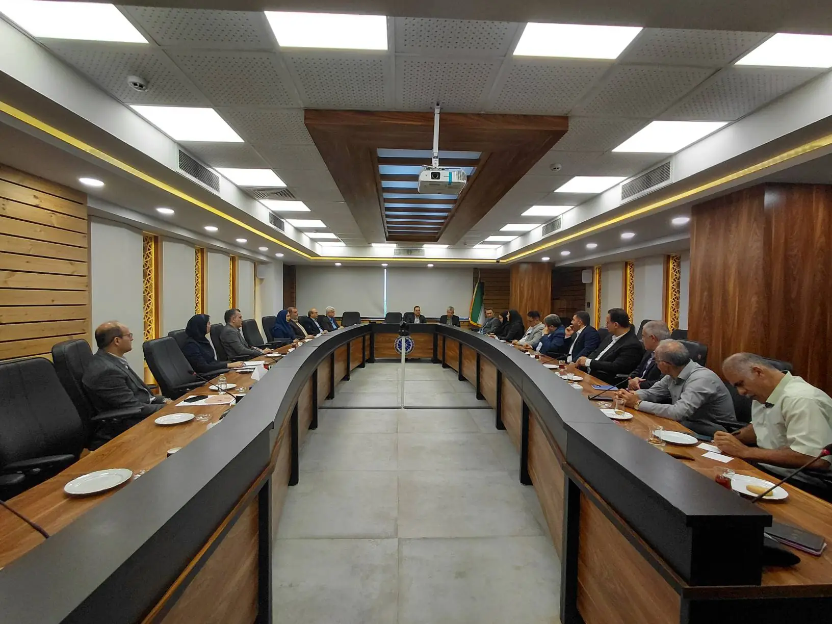 کلید رونق گردشگری گیلان: معاون تقنینی رییس‌جمهور تشکیل شورای نظارتی با محوریت بخش خصوصی را ضروری دانست.