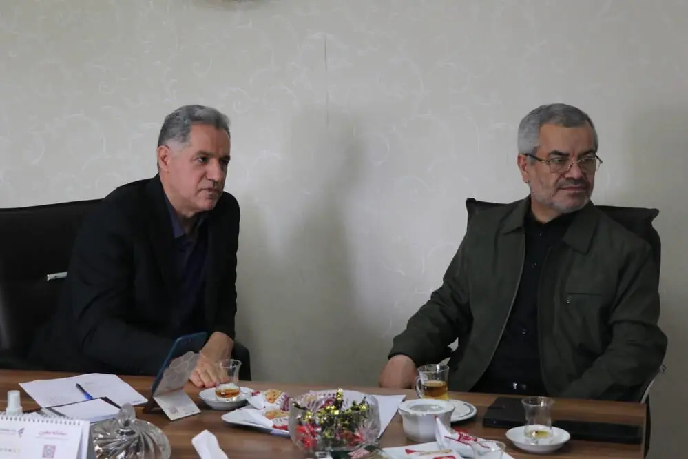پیگیری مشکلات مسکن مهر رشت در نشست با محمد رضا احمدی سنگر نماینده مردم شهرستان های رشت و خمام در مجلس شورای اسلامی پیگیری مشکلات مسکن مهر رشت در نشست با محمد رضا احمدی سنگر نماینده مردم شهرستان های رشت و خمام در مجلس شورای اسلامی