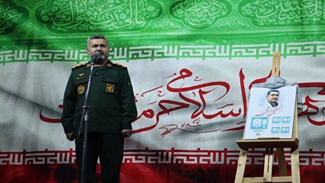 جنگ نرم؛ تلاش دشمن برای خالی کردن خیابان‌ها