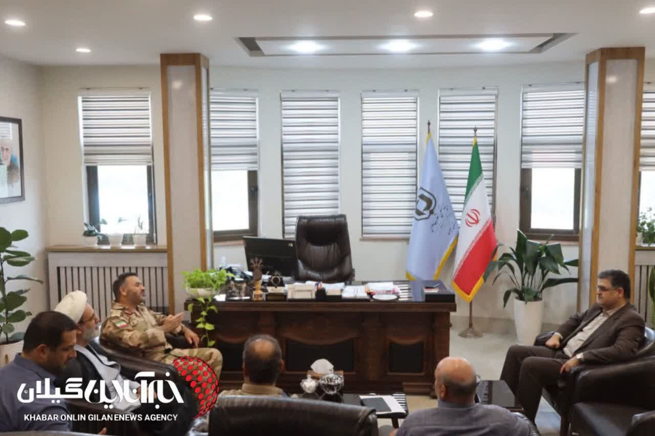 فرمانده مرزبانی گیلان از عملکرد بنیاد مسکن انقلاب اسلامی در گیلان تقدیرکرد فرمانده مرزبانی گیلان از عملکرد بنیاد مسکن انقلاب اسلامی در گیلان تقدیرکرد