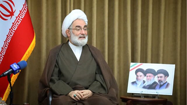 فعالان فرهنگی پیام انقلاب را با زبان نسل جوان تبیین کنند