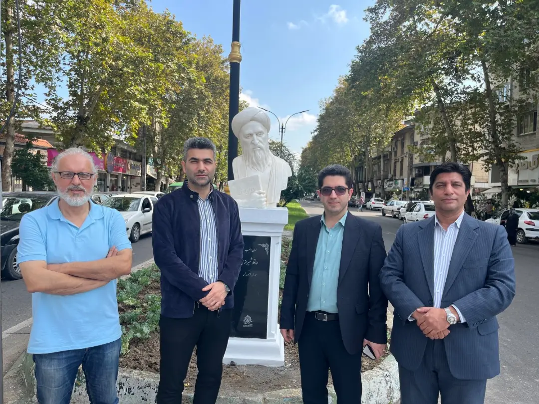 آیین رونمایی از سردیس حافظ همزمان با روز بزرگداشت حافظ برگزار شد